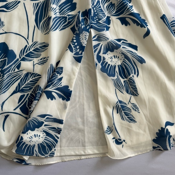 Lulus Bliss Seeker Blue and White Floral Print Ruffled Midi Dress NWT Medium - Picture 9 of 16